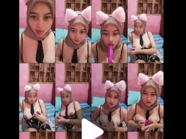 Caca Janda Jilbab Semok Colmek Pake Dildo poster
