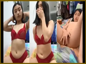 Cewe Cindo Bh Merah Masturbasi Penuh Gairah poster