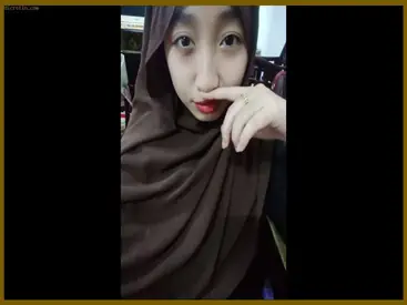 Fipah Cewek Jilbab Chubby Ngewe Durasi Panjang poster